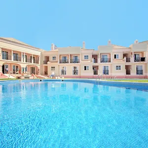 aqua-mar-albufeira-8200-647.hotelaalgarve.com/